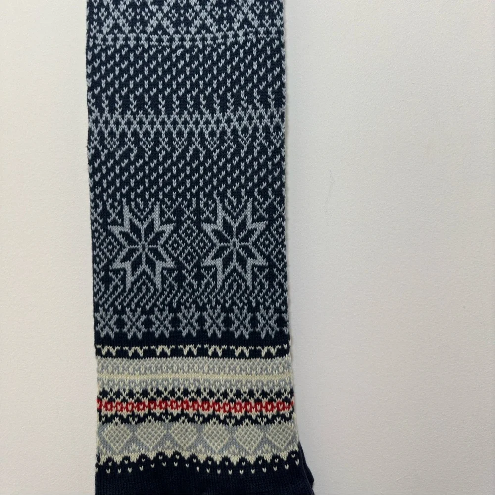 J.Crew || Woman’s |Unisex Fair Isle  Navy Fringe Scarf size one size
